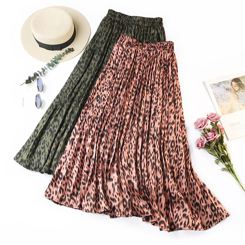 Retro Touch Pleated Animal Print Maxi Skirt