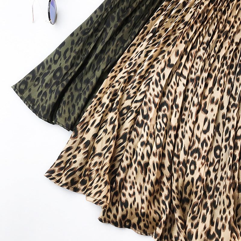 Retro Touch Pleated Animal Print Maxi Skirt