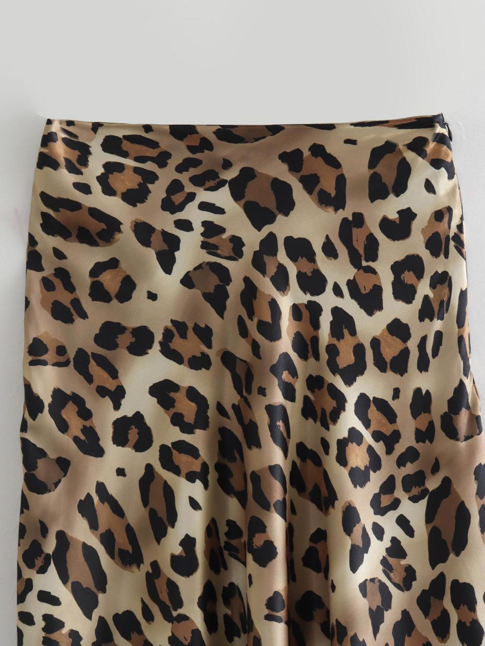 Elegant Lady Satin Animal Print Skirt