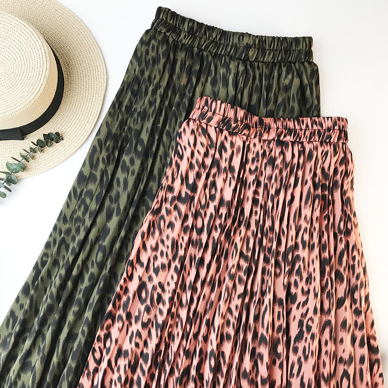 Retro Touch Pleated Animal Print Maxi Skirt