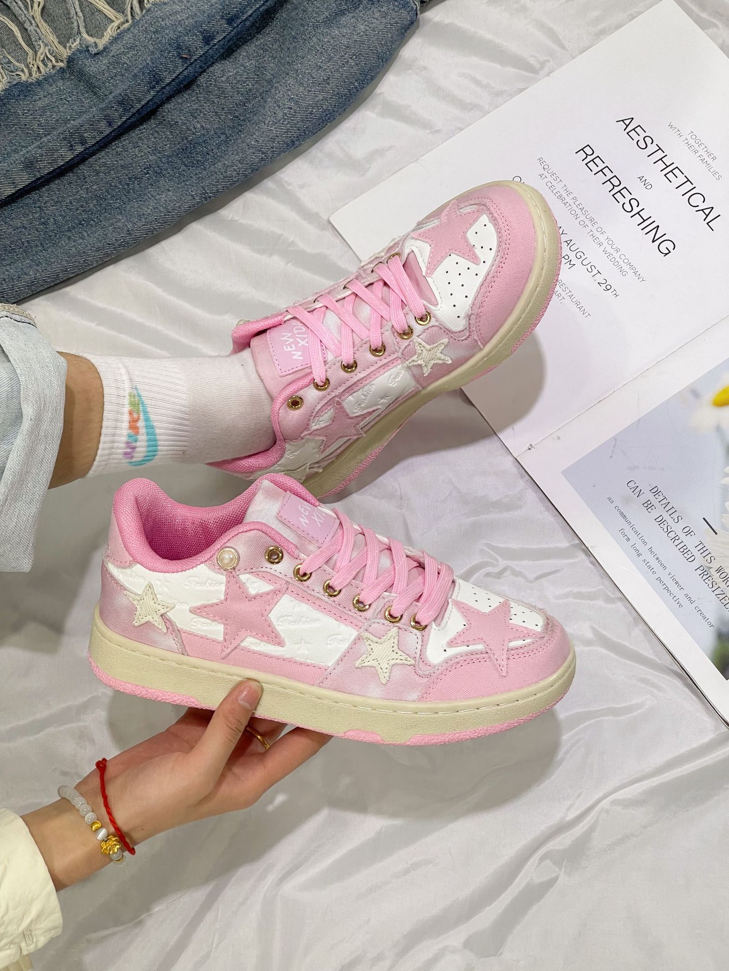 Star Hip-Hop White Pink Flat Bottom Sneaker