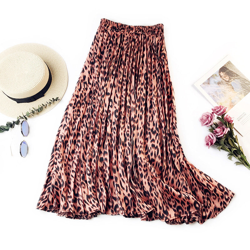 Retro Touch Pleated Animal Print Maxi Skirt