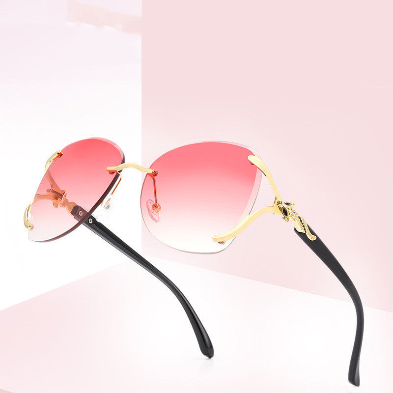 Fashionista Gradient Sunglasses.