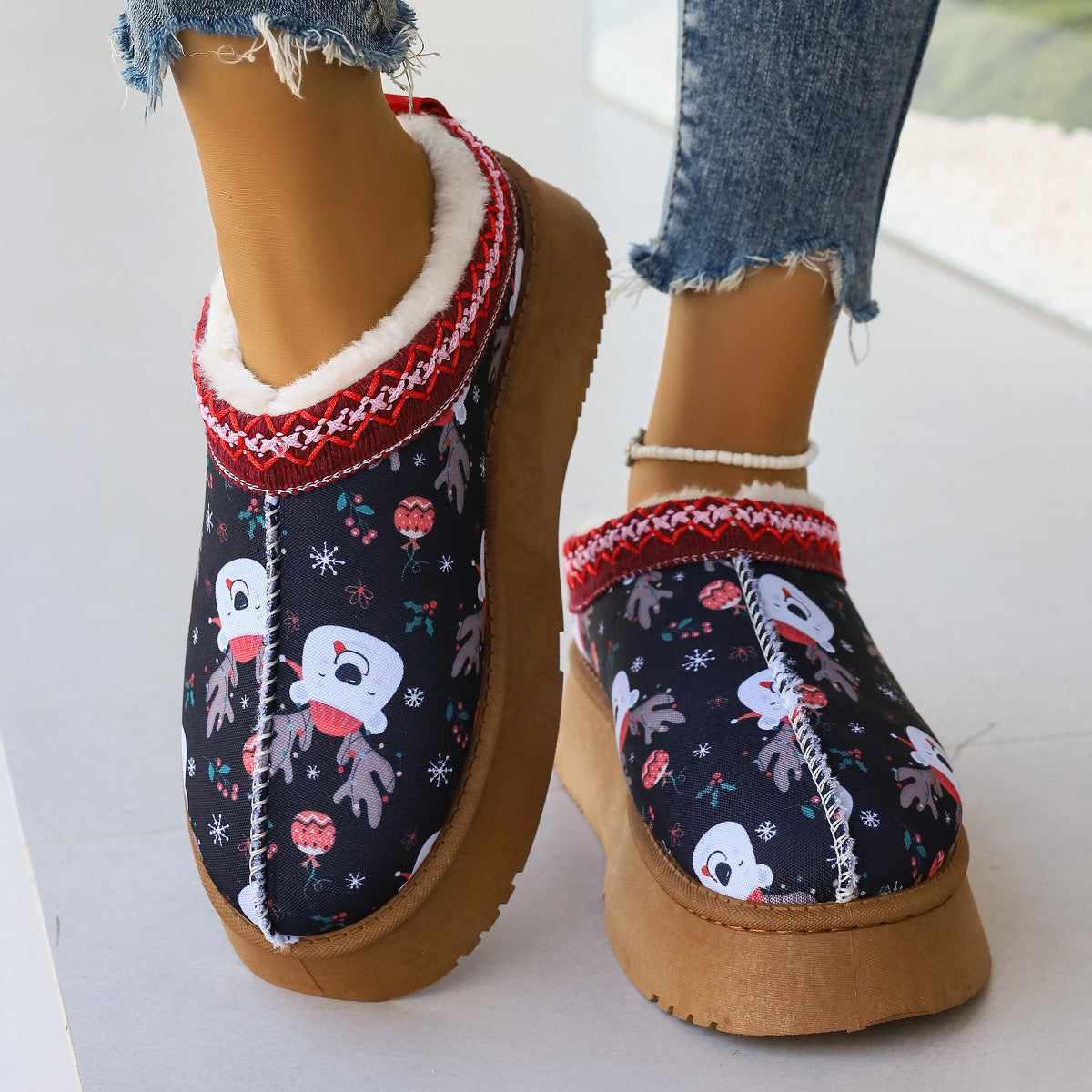 Cartoon Christmas Print Slip On Plush Lined Ankle Boots