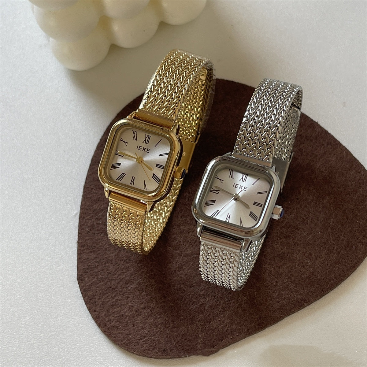 Retro Roman Women's Quartz Watch