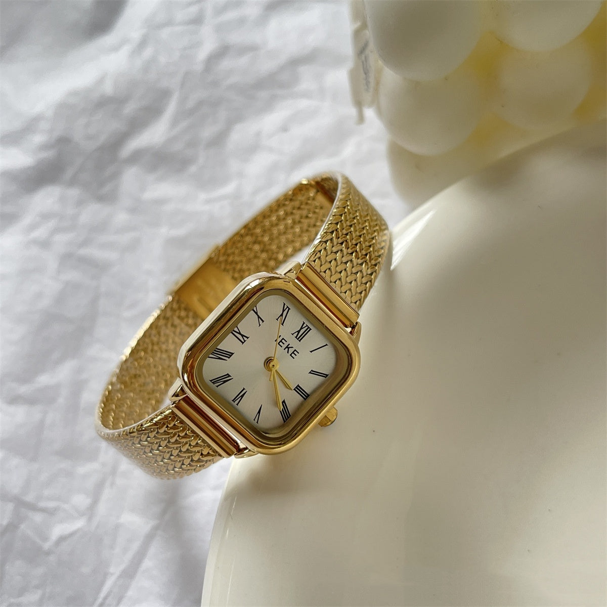 Retro Roman Women's Quartz Watch