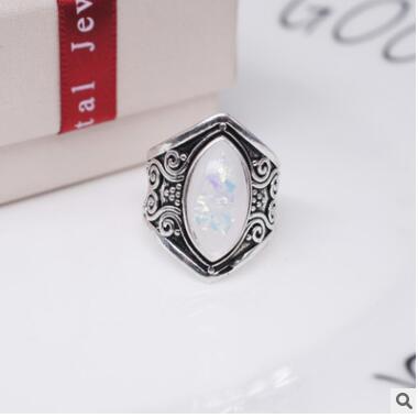 Boho Silver Retro Moonstone Ring.