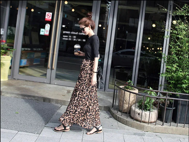 Summery Fit Pleated Leopard Print Maxi Skirt