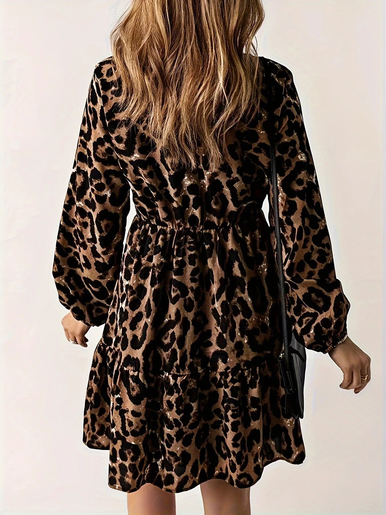 Good Mood Leopard Print V-neck Dress