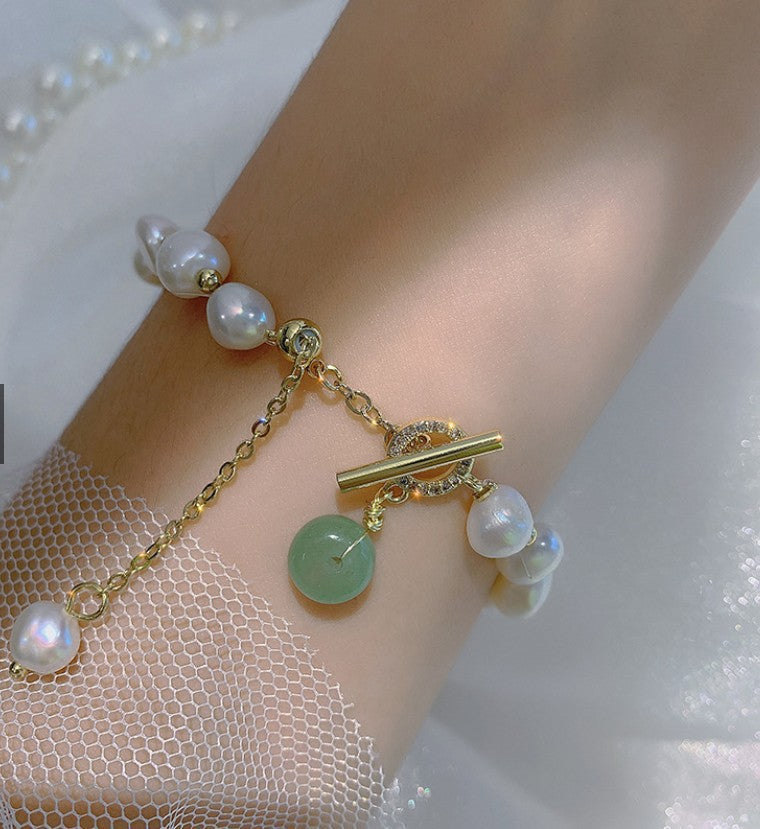 Faux Freshwater Pearl & Jade Bracelet.