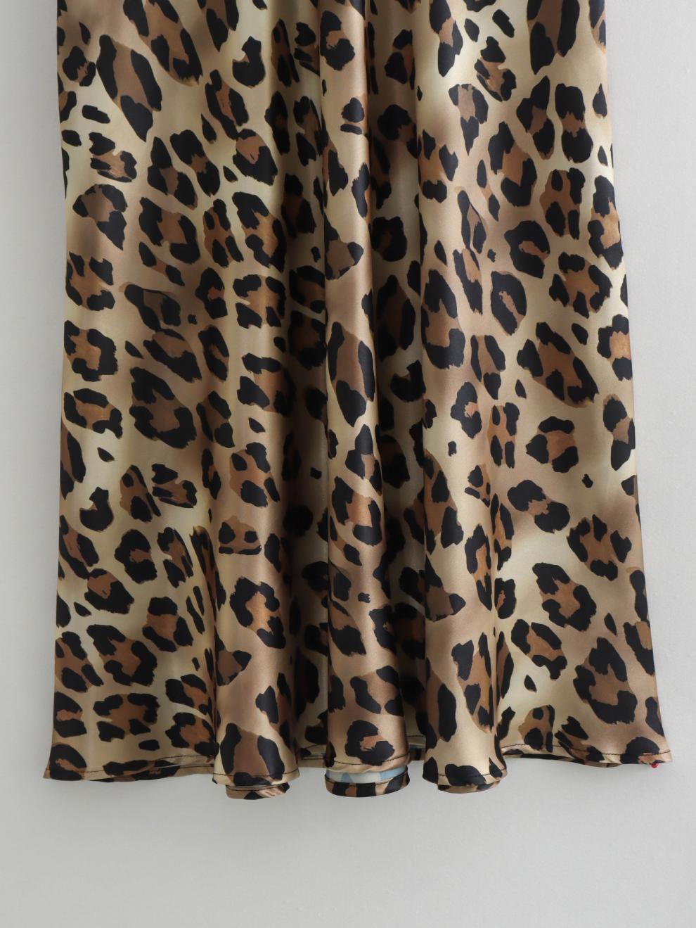 Elegant Lady Satin Animal Print Skirt