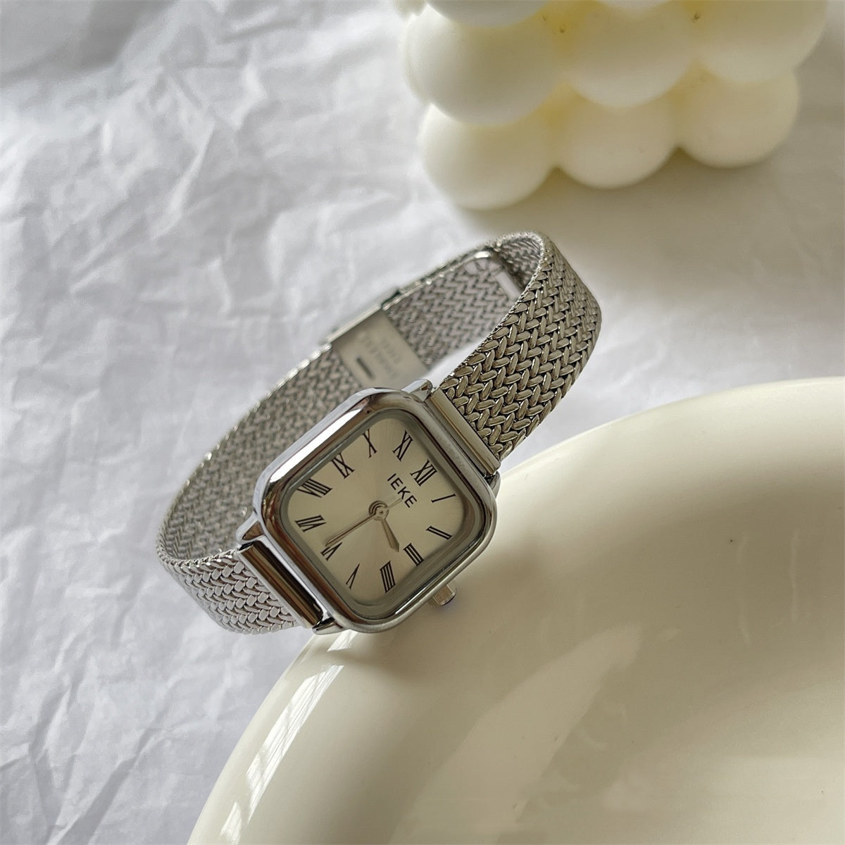 Retro Roman Women's Quartz Watch